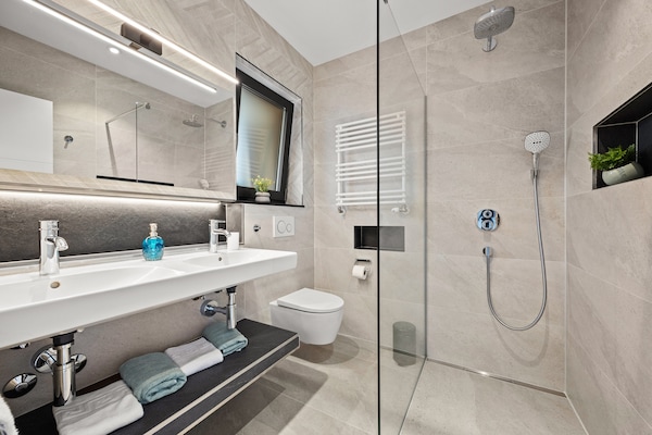 Foto van Villa in Pula bij Hidrobaza Strand - Vakantiehuis in Štinjan - BathRoom
