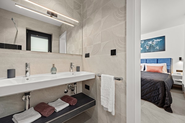 Foto van Villa in Pula bij Hidrobaza Strand - Vakantiehuis in Štinjan - BathRoom