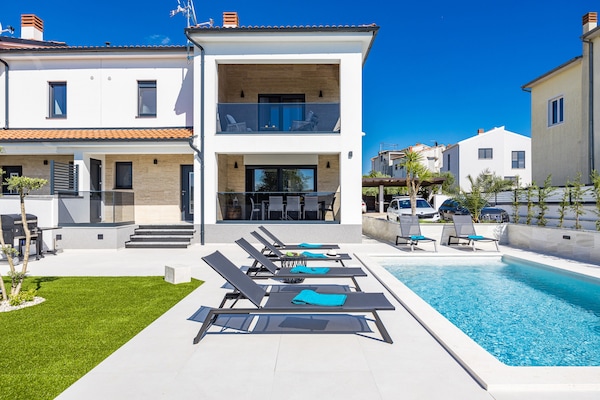 Foto van Villa in Pula bij Hidrobaza Strand - Vakantiehuis in Štinjan - Outdoor