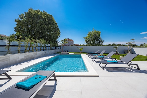 Foto van Villa in Pula bij Hidrobaza Strand - Vakantiehuis in Štinjan - PoolOfHouse