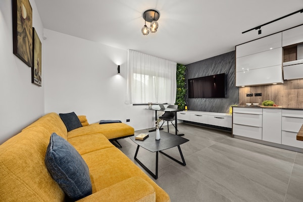 Foto van Villa in Pula bij Hidrobaza Strand - Vakantiehuis in Štinjan - LivingRoom