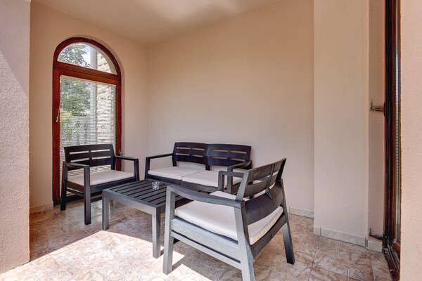 Foto van Vakantiehuis Medulin met zwembad bij strand - Vakantiehuis in Medulin - TerraceBalcony