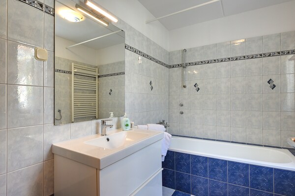 Foto van Villa in Medulin met privézwembad - Vakantiehuis in Medulin - BathRoom