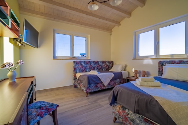 Foto van Villa in Filipana met verwarmd zwembad - Vakantiehuis in Filipana - BedRoom