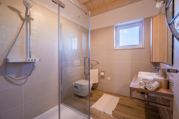Foto van Villa in Filipana met verwarmd zwembad - Vakantiehuis in Filipana - BathRoom