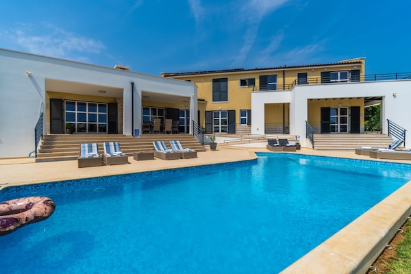 Foto van Villa in Filipana met verwarmd zwembad - Vakantiehuis in Filipana - Outdoor