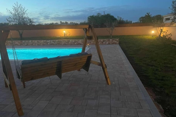 Foto van Ontspannende vakantie aan de Adriatische Zee - Vakantiehuis in LOBORIKA - PoolOfHouse