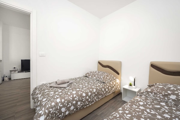 Foto van Villa in Gajana met verwarmd zwembad - Vakantiehuis in Gajana - BedRoom