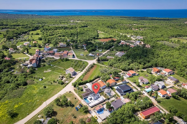 Foto van Villa in Gajana met verwarmd zwembad - Vakantiehuis in Gajana - Outdoor