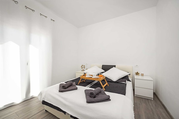 Foto van Villa in Gajana met verwarmd zwembad - Vakantiehuis in Gajana - BedRoom