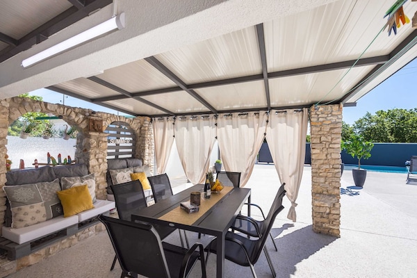Foto van Villa in Gajana met verwarmd zwembad - Vakantiehuis in Gajana - Outdoor