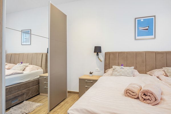 Foto van Villa met zwembad, speelkamer en tuin - Vakantiehuis in Cervar Porat - BedRoom