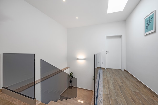 Foto van Villa met zwembad, speelkamer en tuin - Vakantiehuis in Cervar Porat - Ambiance