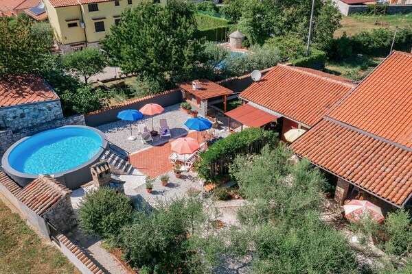 Foto van Mooi appartement met zwembad - Vakantiehuis in Višnjan - ViewSummer