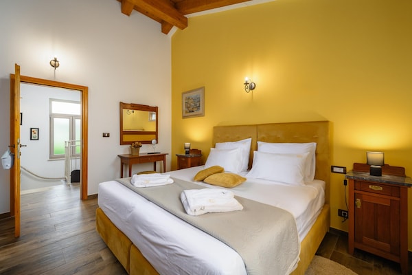 Foto van Villa in Srebrnići met zwembad bij Marea Beach - Vakantiehuis in Srebrnići - BedRoom