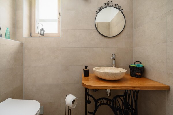 Foto van Villa in Srebrnići met zwembad bij Marea Beach - Vakantiehuis in Srebrnići - BathRoom