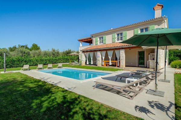 Foto van Villa in Srebrnići met zwembad bij Marea Beach - Vakantiehuis in Srebrnići - PoolOfHouse