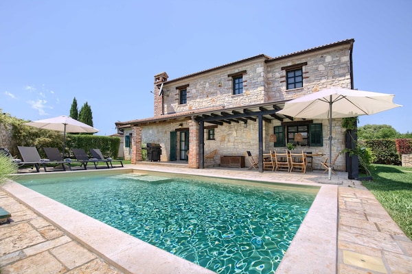 Foto van Luxe villa met sauna in Farini - Vakantiehuis in Barat - PoolOfHouse
