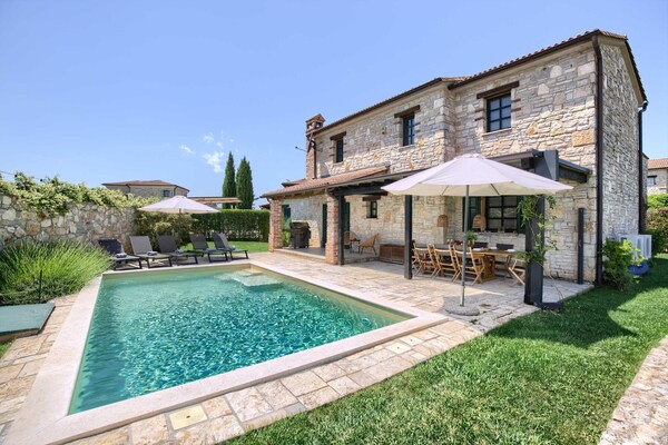 Foto van Luxe villa met sauna in Farini - Vakantiehuis in Barat - PoolOfHouse