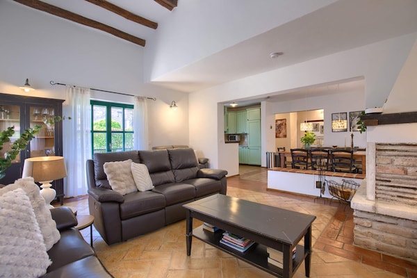 Foto van Luxe villa met sauna in Farini - Vakantiehuis in Barat - LivingRoom