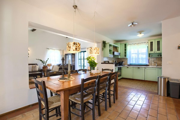 Foto van Luxe villa met sauna in Farini - Vakantiehuis in Barat - DiningRoom