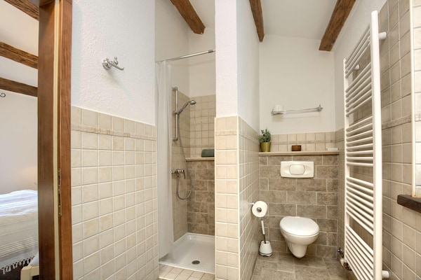 Foto van Luxe villa met sauna in Farini - Vakantiehuis in Barat - BathRoom
