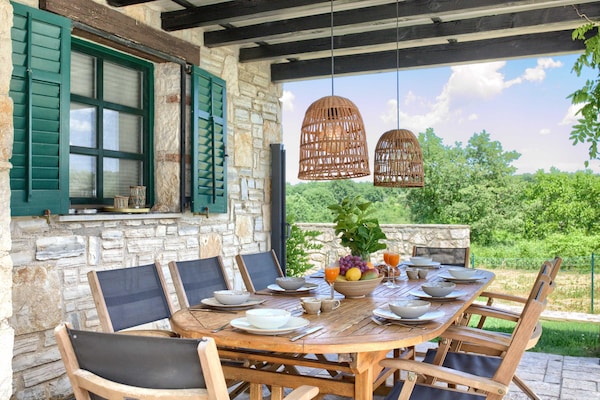 Foto van Luxe villa met sauna in Farini - Vakantiehuis in Barat - TerraceBalcony