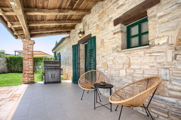Foto van Luxe villa met sauna in Farini - Vakantiehuis in Barat - TerraceBalcony