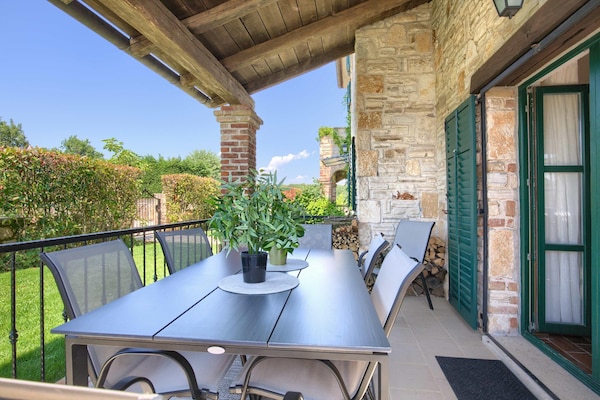 Foto van Luxe villa met sauna in Farini - Vakantiehuis in Barat - TerraceBalcony