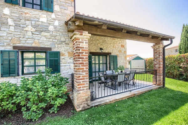 Foto van Luxe villa met sauna in Farini - Vakantiehuis in Barat - TerraceBalcony