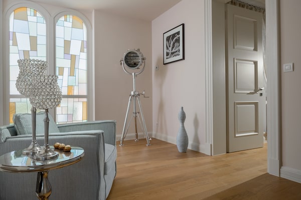 Foto van Villa in Vabriga met Zwembad en Tuin - Vakantiehuis in Vabriga - HallReception