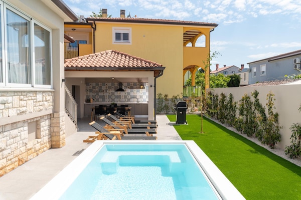 Foto van Villa in Umag, op slechts 200 meter van de zee. - Vakantiehuis in Umag - PoolOfHouse