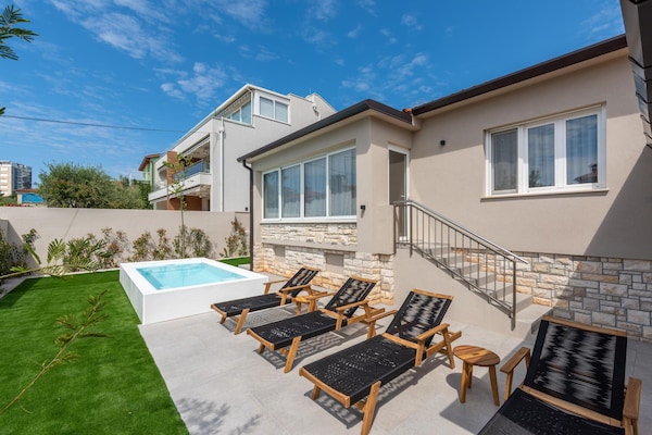 Foto van Villa in Umag, op slechts 200 meter van de zee. - Vakantiehuis in Umag - TerraceBalcony