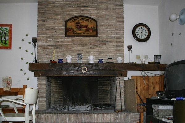 Foto van Boerderij in Fano met zwembad en zeezicht - Vakantiehuis in Colli al Metauro - LivingRoom