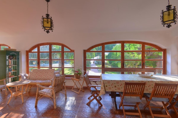 Foto van Vakantiehuis met privézwembad in Fanusa - Vakantiehuis in Fanusa - DiningRoom