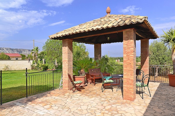 Foto van Villa in Sicilië met privézwembad & tuin - Vakantiehuis in Solarino - terrace
