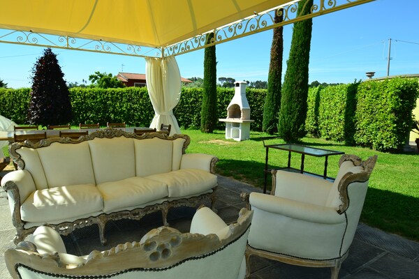 Foto van Villa in Montecarlo met Zwembad en Uitzicht - Vakantiehuis in Montecarlo - Lucca - Facilities