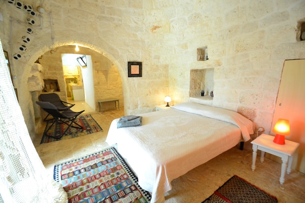 Foto van Vintage villa in Ostuni met een zwembad - Vakantiehuis in Ostuni - BedRoom