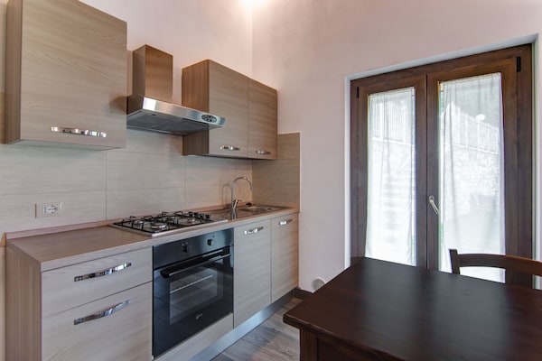 Foto van Modern Vakantiehuis met privé zwembad - Vakantiehuis in Acquanera - Kitchen