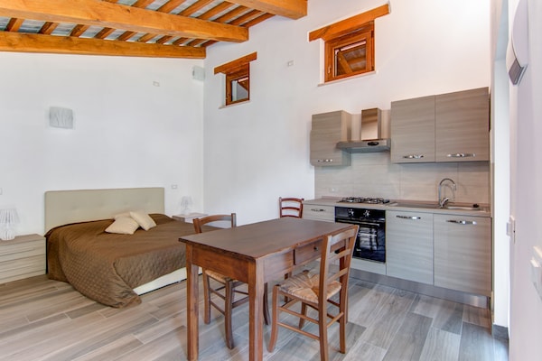 Foto van Modern Vakantiehuis met privé zwembad - Vakantiehuis in Acquanera - BedRoom