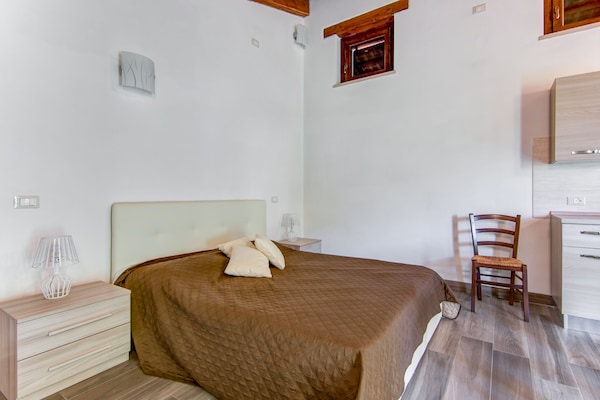Foto van Modern Vakantiehuis met privé zwembad - Vakantiehuis in Acquanera - BedRoom