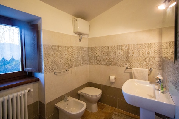 Foto van Ontsnap met zwembad en wifi - Vakantiehuis in Carpegna - BathRoom