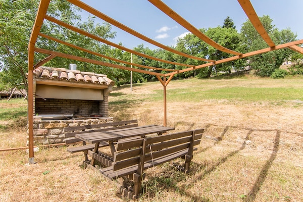 Foto van Zonnig vakantiehuis in Marche met een zwembad - Vakantiehuis in Serra Sant'abbondio - Facilities