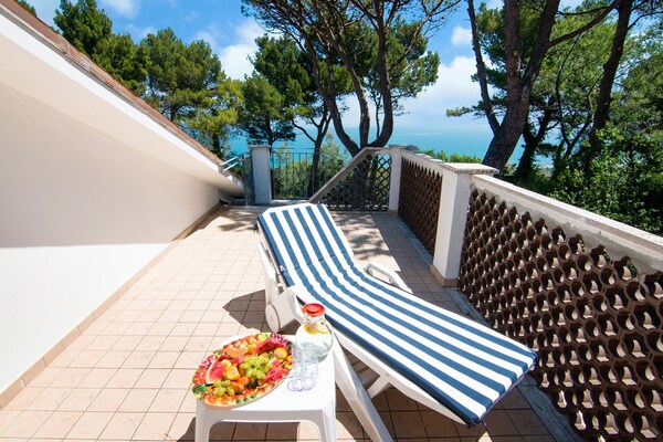 Foto van Betoverende kust met uitzicht - Vakantiehuis in Pesaro - TerraceBalcony