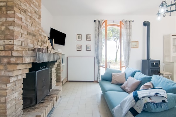 Foto van Betoverende kust met uitzicht - Vakantiehuis in Pesaro - LivingRoom