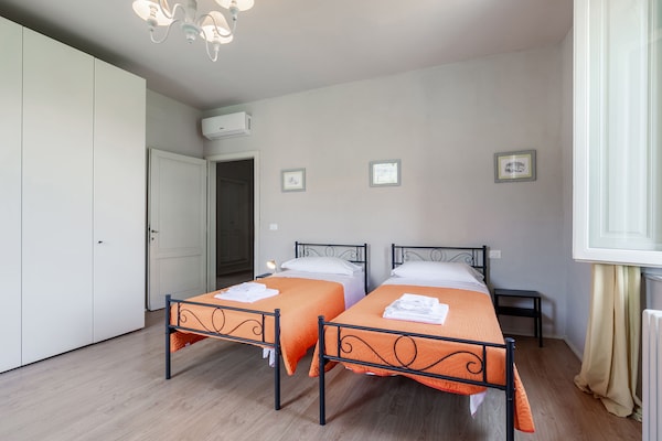 Foto van Vakantiehuis in Toscane met zwembad - Vakantiehuis in Toscana - BedRoom