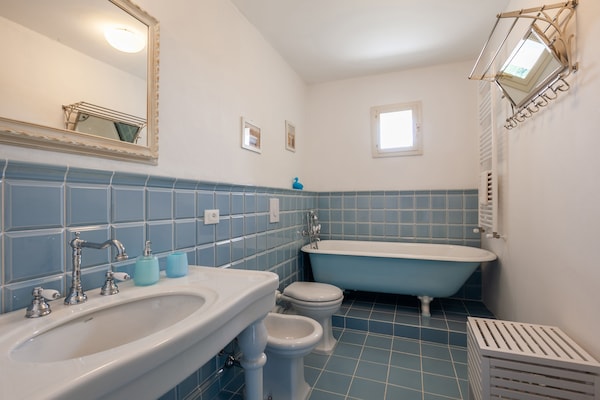 Foto van Vakantiehuis in Toscane met zwembad - Vakantiehuis in Toscana - BathRoom