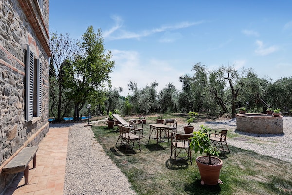 Foto van Vakantiehuis in Toscane met zwembad - Vakantiehuis in Toscana - TerraceBalcony
