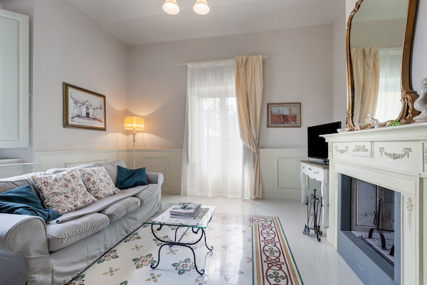 Foto van Vakantiehuis in Toscane met zwembad - Vakantiehuis in Toscana - LivingRoom