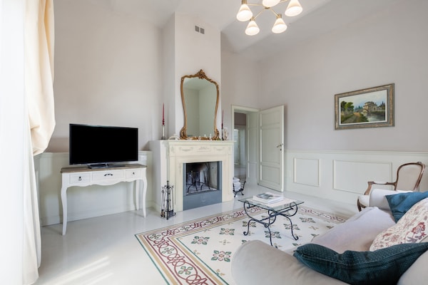 Foto van Vakantiehuis in Toscane met zwembad - Vakantiehuis in Toscana - LivingRoom